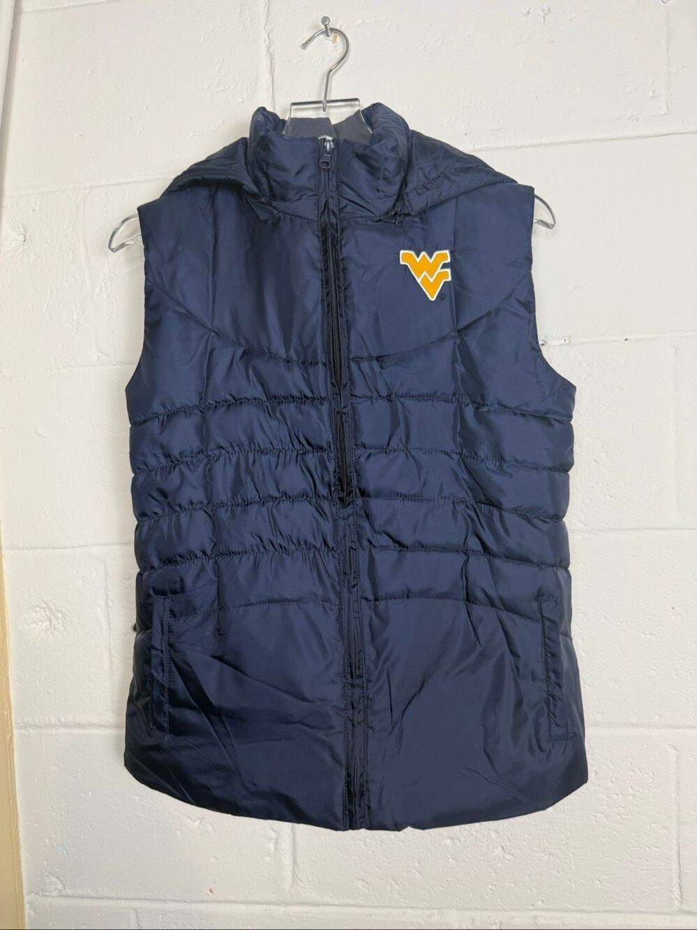 West Virginia Mountaineers Women’s Medium Navy Hooded Puffer Vest WVU Colosseum